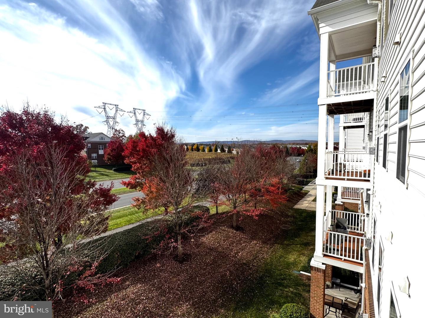 41895 CATHEDRAL VALLEY #302, ALDIE, Virginia 20105, 3 Bedrooms Bedrooms, 8 Rooms Rooms,2 BathroomsBathrooms,Residential,For sale,41895 CATHEDRAL VALLEY #302,VALO2110430 MLS # VALO2110430