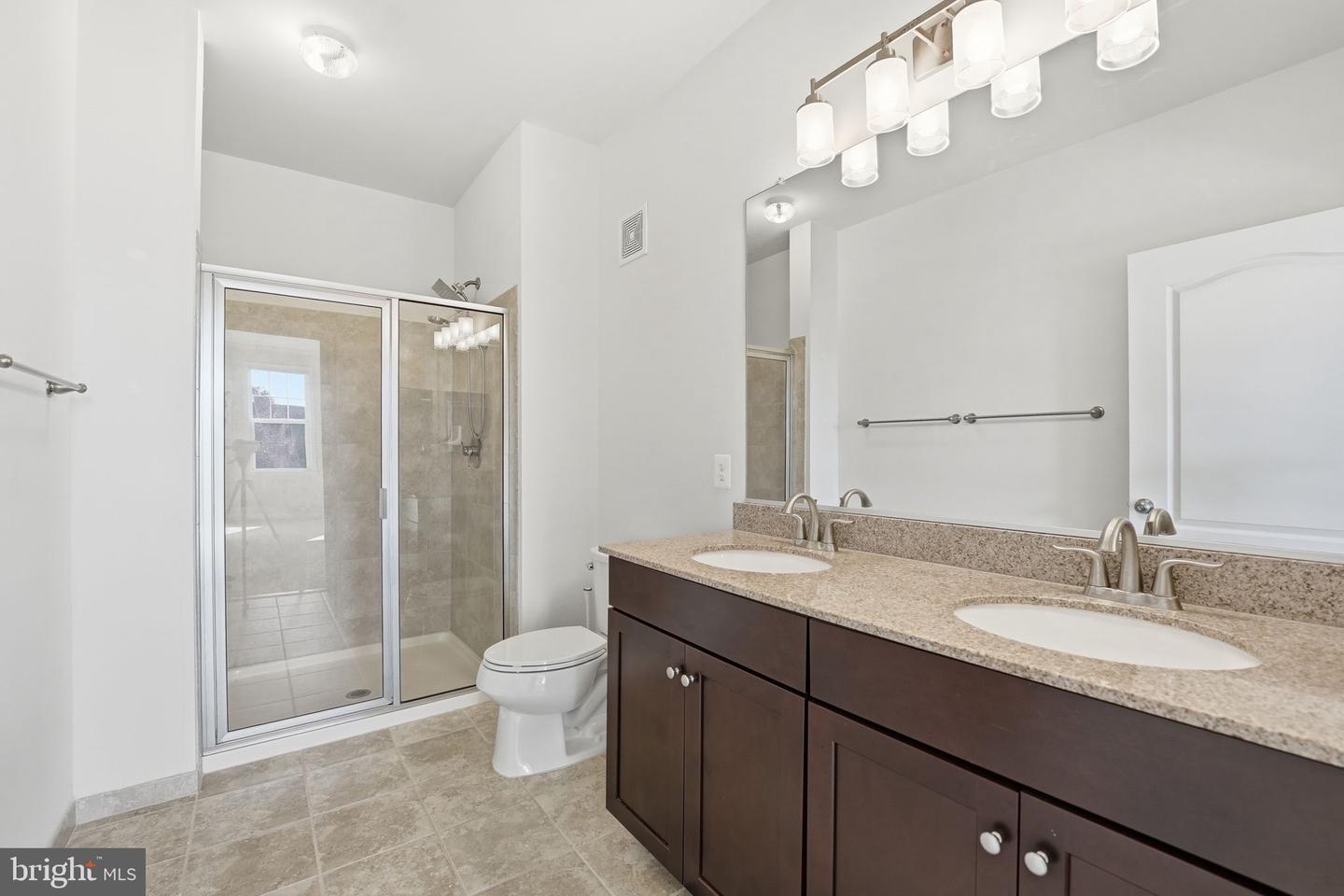 41895 CATHEDRAL VALLEY SQ #302, ALDIE, Virginia 20105, 3 Bedrooms Bedrooms, 8 Rooms Rooms,2 BathroomsBathrooms,Residential,For sale,41895 CATHEDRAL VALLEY SQ #302,VALO2110430 MLS # VALO2110430