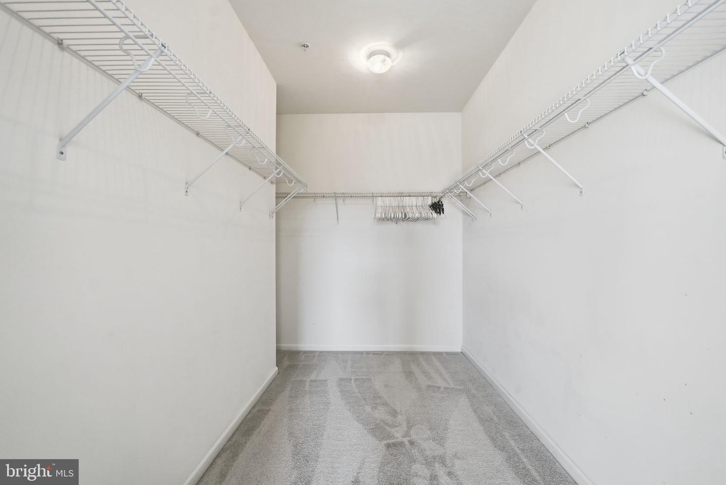 41895 CATHEDRAL VALLEY SQ #302, ALDIE, Virginia 20105, 3 Bedrooms Bedrooms, 8 Rooms Rooms,2 BathroomsBathrooms,Residential,For sale,41895 CATHEDRAL VALLEY SQ #302,VALO2110430 MLS # VALO2110430