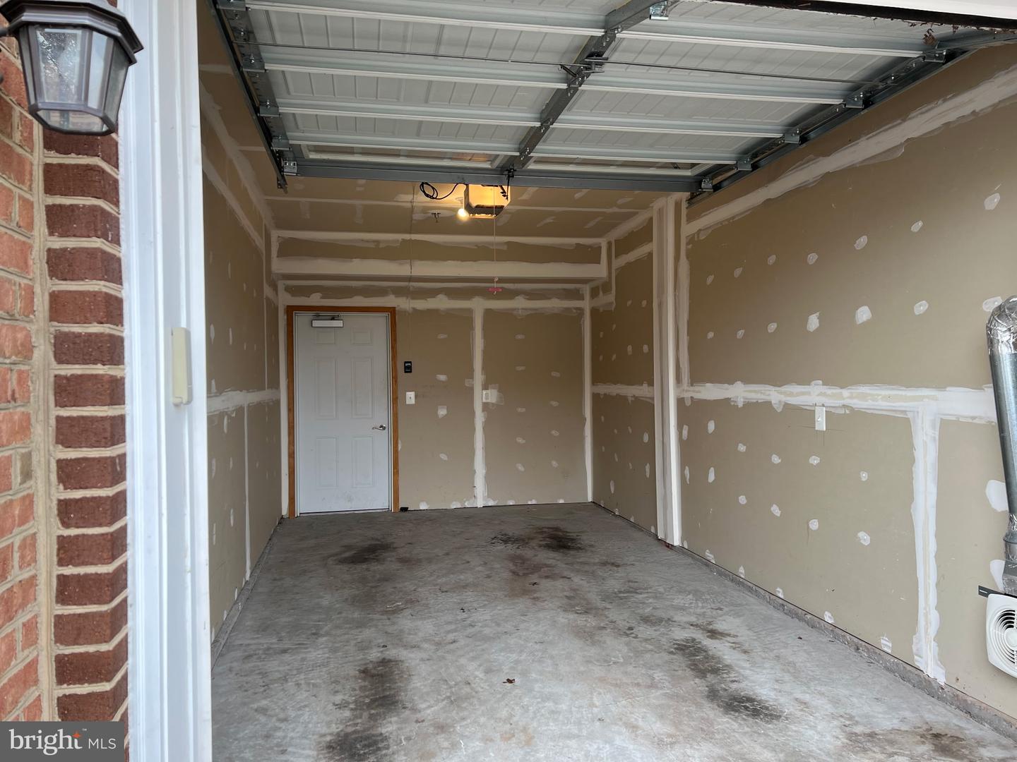 41895 CATHEDRAL VALLEY SQ #302, ALDIE, Virginia 20105, 3 Bedrooms Bedrooms, 8 Rooms Rooms,2 BathroomsBathrooms,Residential,For sale,41895 CATHEDRAL VALLEY SQ #302,VALO2110430 MLS # VALO2110430