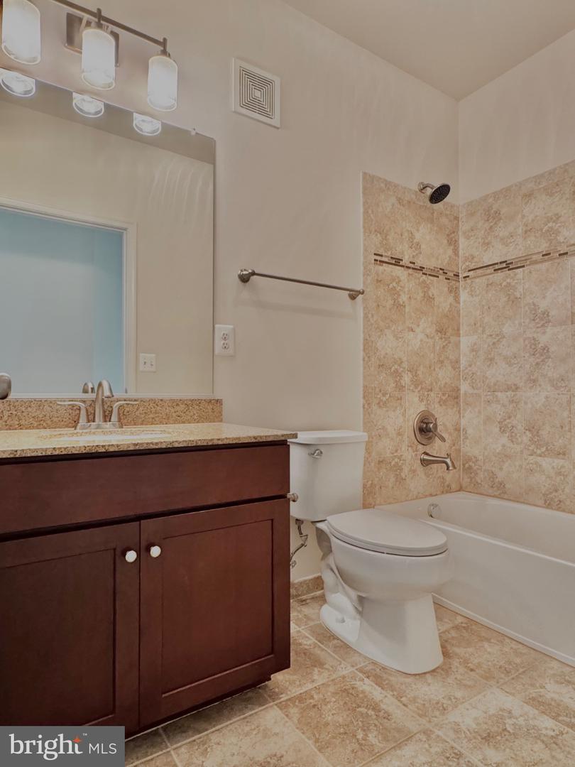 41895 CATHEDRAL VALLEY #302, ALDIE, Virginia 20105, 3 Bedrooms Bedrooms, 8 Rooms Rooms,2 BathroomsBathrooms,Residential,For sale,41895 CATHEDRAL VALLEY #302,VALO2110430 MLS # VALO2110430