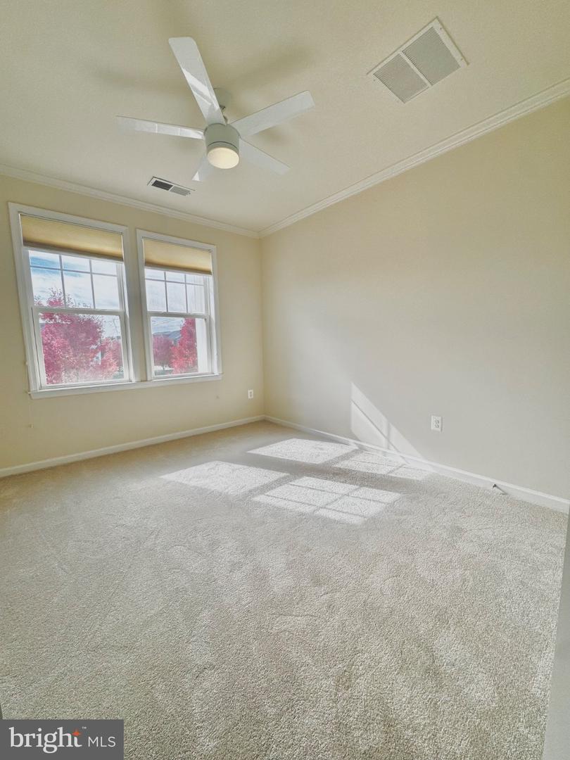 41895 CATHEDRAL VALLEY #302, ALDIE, Virginia 20105, 3 Bedrooms Bedrooms, 8 Rooms Rooms,2 BathroomsBathrooms,Residential,For sale,41895 CATHEDRAL VALLEY #302,VALO2110430 MLS # VALO2110430