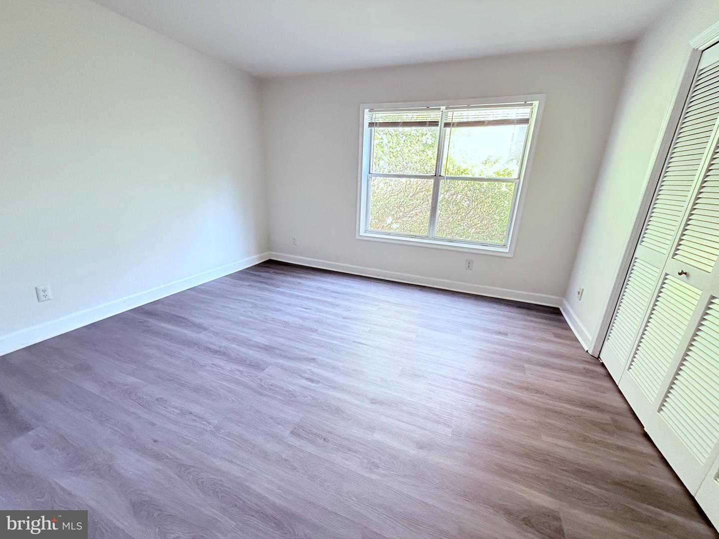 3179 SUMMIT SQUARE DR #2-B5, OAKTON, Virginia 22124, 1 Bedroom Bedrooms, ,1 BathroomBathrooms,Residential,For sale,3179 SUMMIT SQUARE DR #2-B5,VAFX2277490 MLS # VAFX2277490