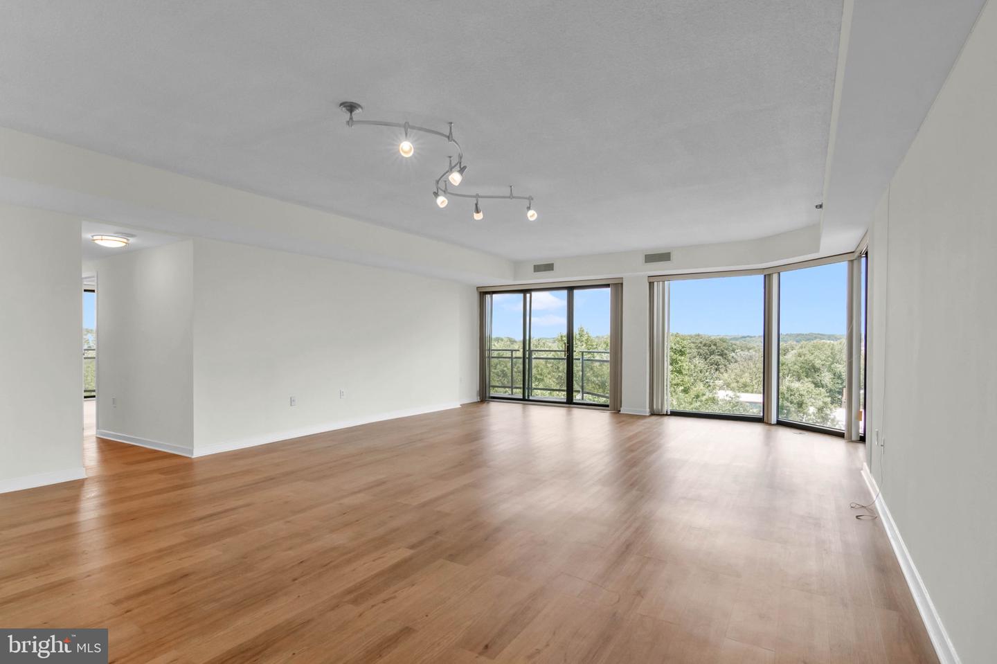 1530 KEY BLVD #715, ARLINGTON, Virginia 22209, 2 Bedrooms Bedrooms, ,2 BathroomsBathrooms,Residential,For sale,1530 KEY BLVD #715,VAAR2060800 MLS # VAAR2060800