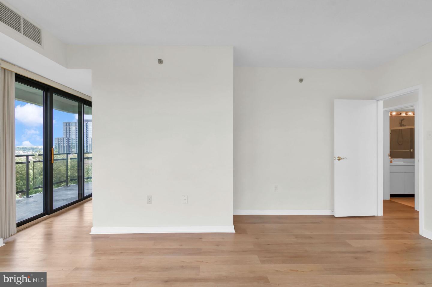 1530 KEY BLVD #715, ARLINGTON, Virginia 22209, 2 Bedrooms Bedrooms, ,2 BathroomsBathrooms,Residential,For sale,1530 KEY BLVD #715,VAAR2060800 MLS # VAAR2060800