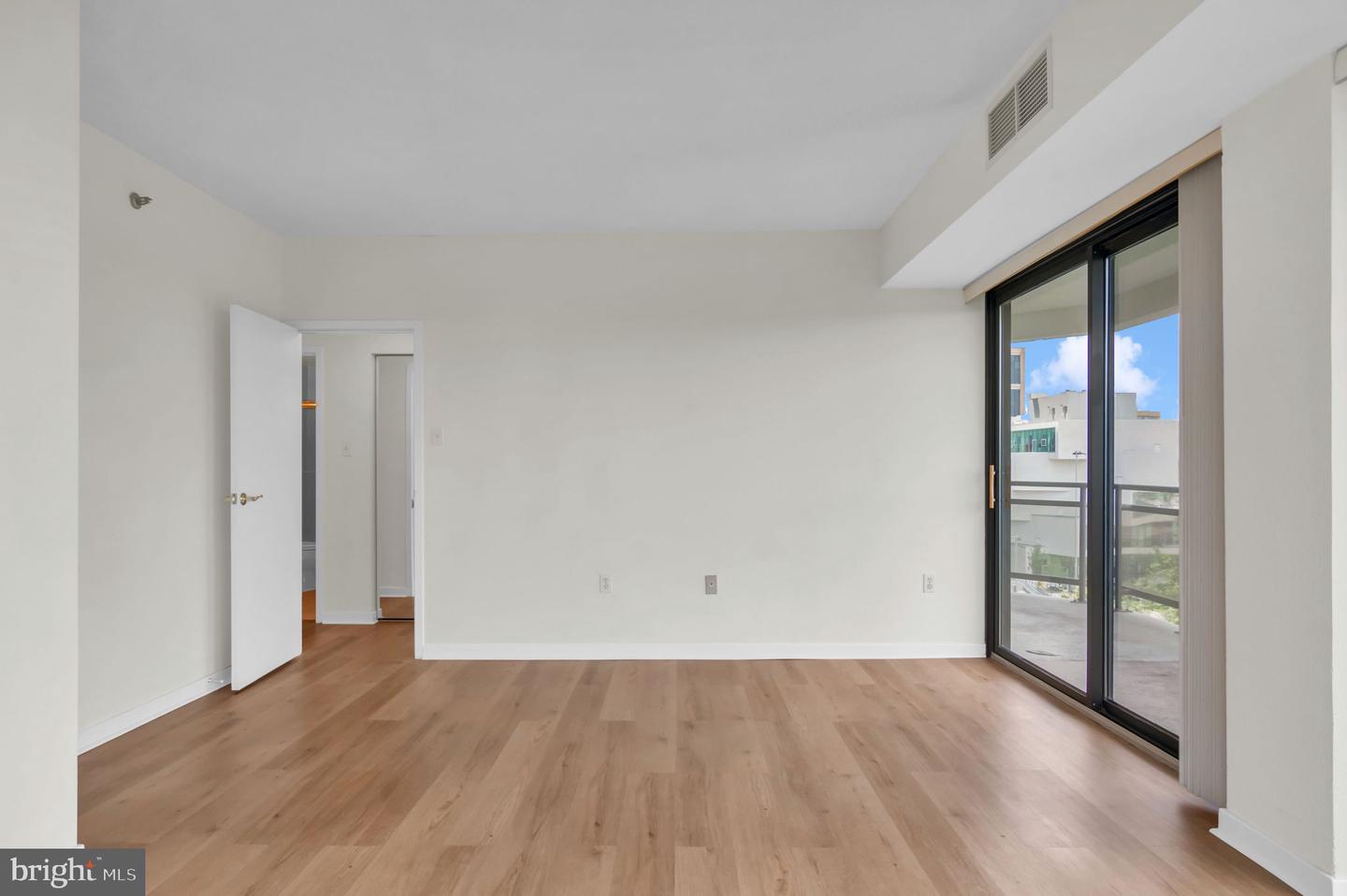 1530 KEY BLVD #715, ARLINGTON, Virginia 22209, 2 Bedrooms Bedrooms, ,2 BathroomsBathrooms,Residential,For sale,1530 KEY BLVD #715,VAAR2060800 MLS # VAAR2060800