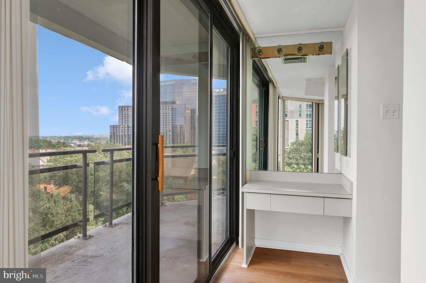 1530 KEY BLVD #715, ARLINGTON, Virginia 22209, 2 Bedrooms Bedrooms, ,2 BathroomsBathrooms,Residential,For sale,1530 KEY BLVD #715,VAAR2060800 MLS # VAAR2060800