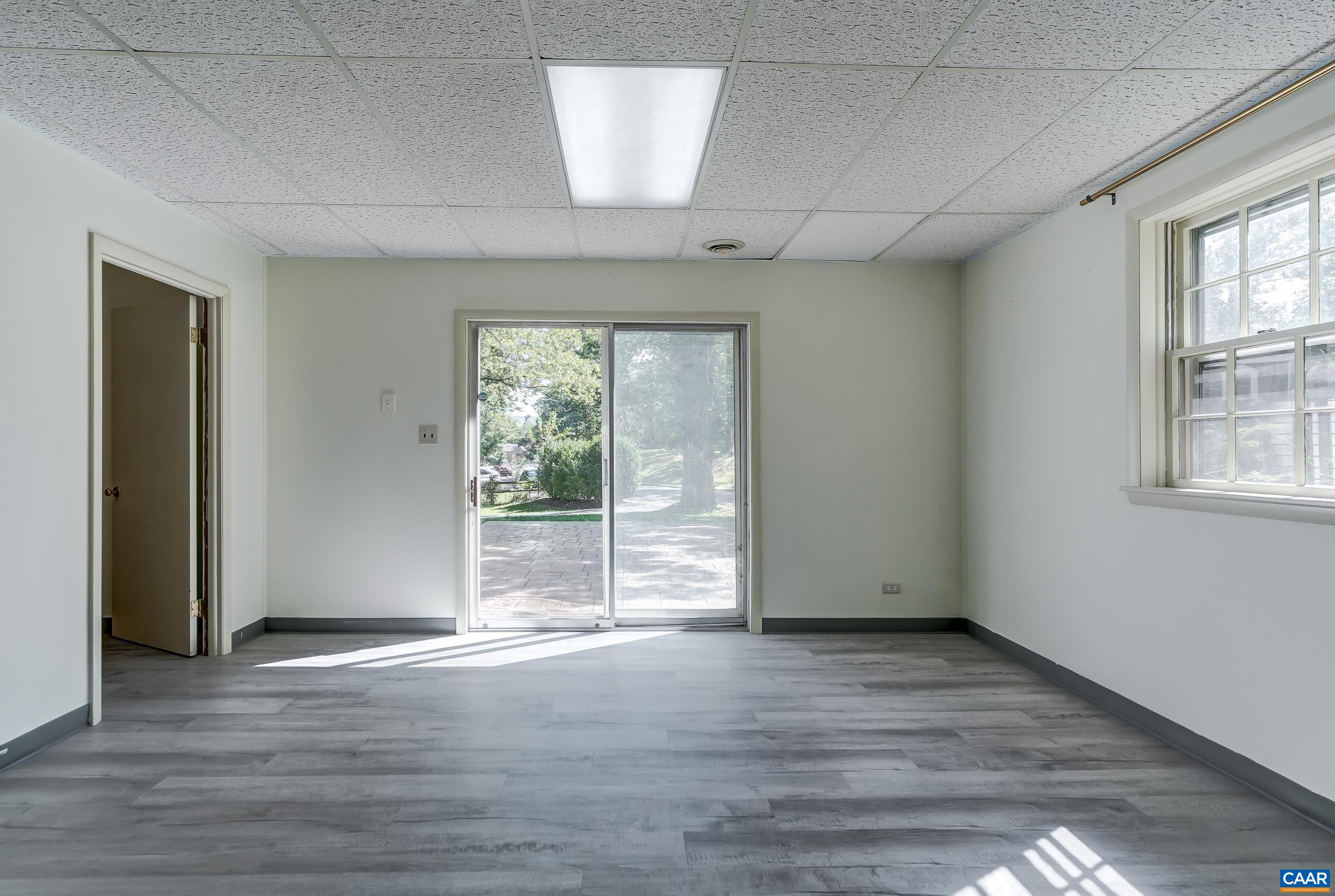 100 ELKHORN RD, CHARLOTTESVILLE, Virginia 22903, 3 Bedrooms Bedrooms, ,3 BathroomsBathrooms,Residential,100 ELKHORN RD,668857 MLS # 668857 100 ELKHORN RD, CHARLOTTESVILLE, Virginia 22903, 3 Bedrooms Bedrooms, ,3 BathroomsBathrooms,Residential,100 ELKHORN RD,668857 MLS # 668857