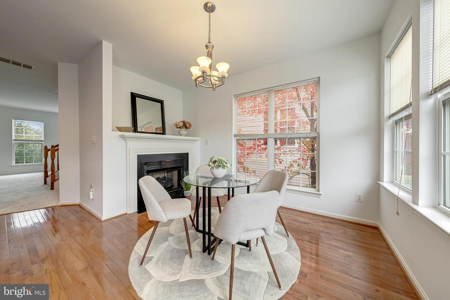 44248 SUSCON SQ, ASHBURN, Virginia 20147, 3 Bedrooms Bedrooms, ,2 BathroomsBathrooms,Residential,For sale,44248 SUSCON SQ,VALO2108802 MLS # VALO2108802