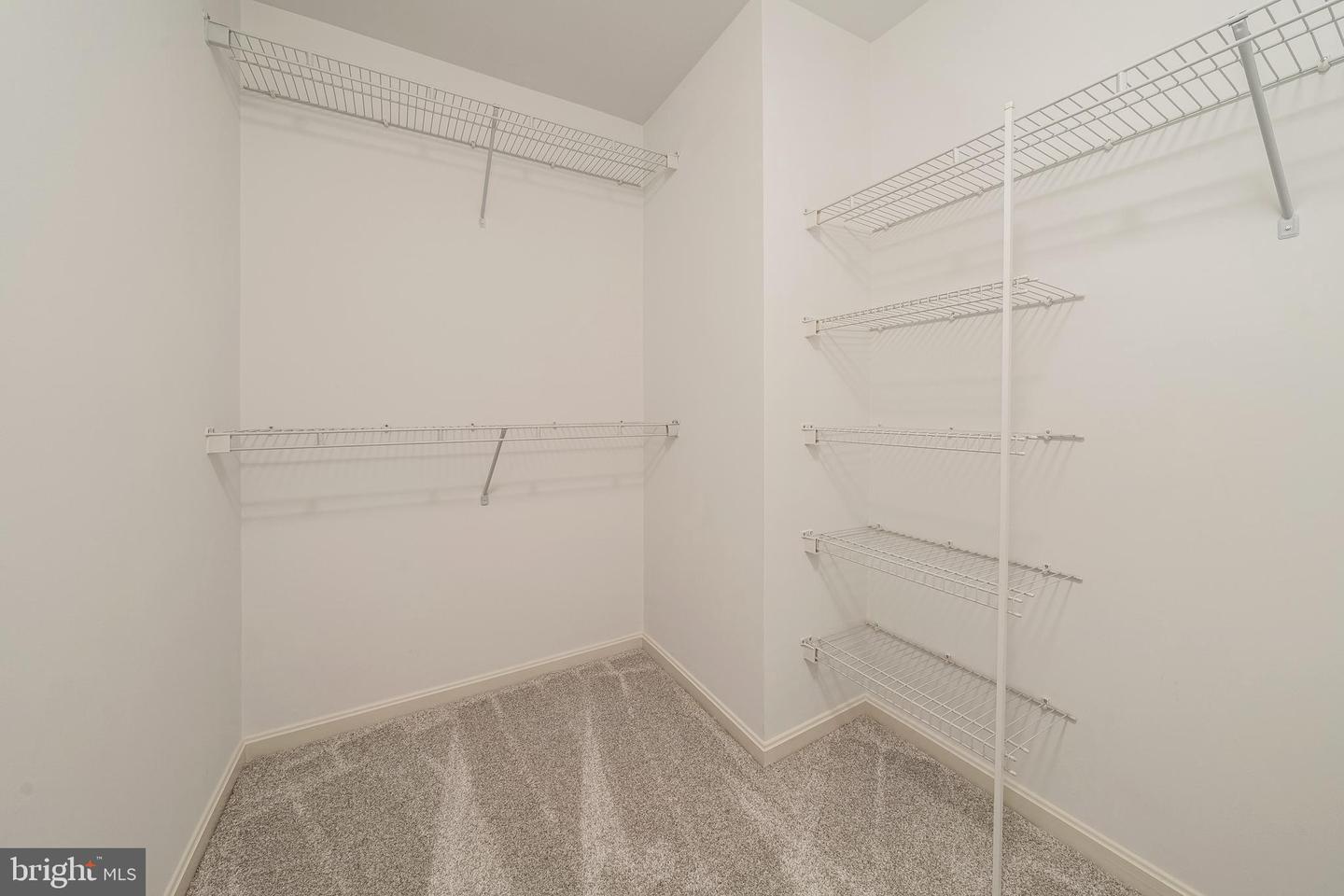 44248 SUSCON SQ, ASHBURN, Virginia 20147, 3 Bedrooms Bedrooms, ,2 BathroomsBathrooms,Residential,For sale,44248 SUSCON SQ,VALO2108802 MLS # VALO2108802