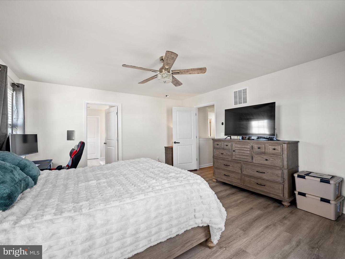 417 NORRIS ST, BERRYVILLE, Virginia 22611, 5 Bedrooms Bedrooms, ,4 BathroomsBathrooms,Residential,For sale,417 NORRIS ST,VACL2006176 MLS # VACL2006176