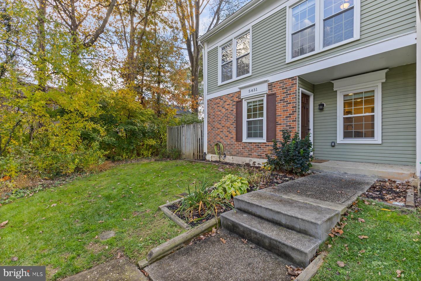5431 CROWS NEST CT, FAIRFAX, Virginia 22032, 3 Bedrooms Bedrooms, 13 Rooms Rooms,2 BathroomsBathrooms,Residential,For sale,5431 CROWS NEST CT,VAFX2275060 MLS # VAFX2275060 5431 CROWS NEST CT, FAIRFAX, Virginia 22032, 3 Bedrooms Bedrooms, 13 Rooms Rooms,2 BathroomsBathrooms,Residential,For sale,5431 CROWS NEST CT,VAFX2275060 MLS # VAFX2275060