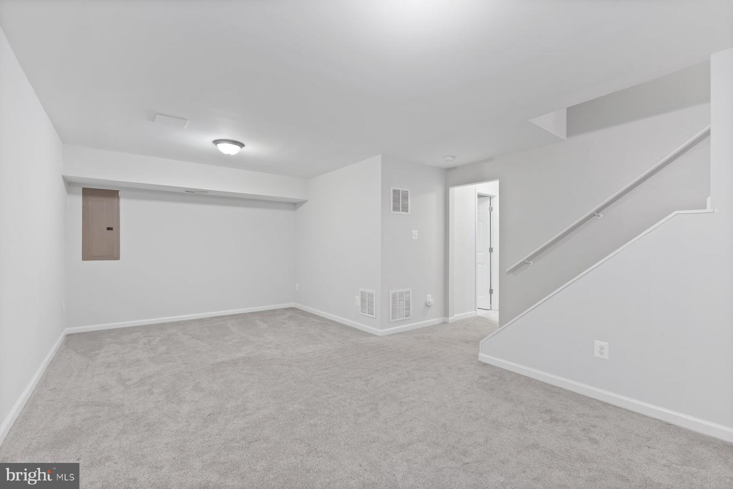 5431 CROWS NEST CT, FAIRFAX, Virginia 22032, 3 Bedrooms Bedrooms, 13 Rooms Rooms,2 BathroomsBathrooms,Residential,For sale,5431 CROWS NEST CT,VAFX2275060 MLS # VAFX2275060 5431 CROWS NEST CT, FAIRFAX, Virginia 22032, 3 Bedrooms Bedrooms, 13 Rooms Rooms,2 BathroomsBathrooms,Residential,For sale,5431 CROWS NEST CT,VAFX2275060 MLS # VAFX2275060