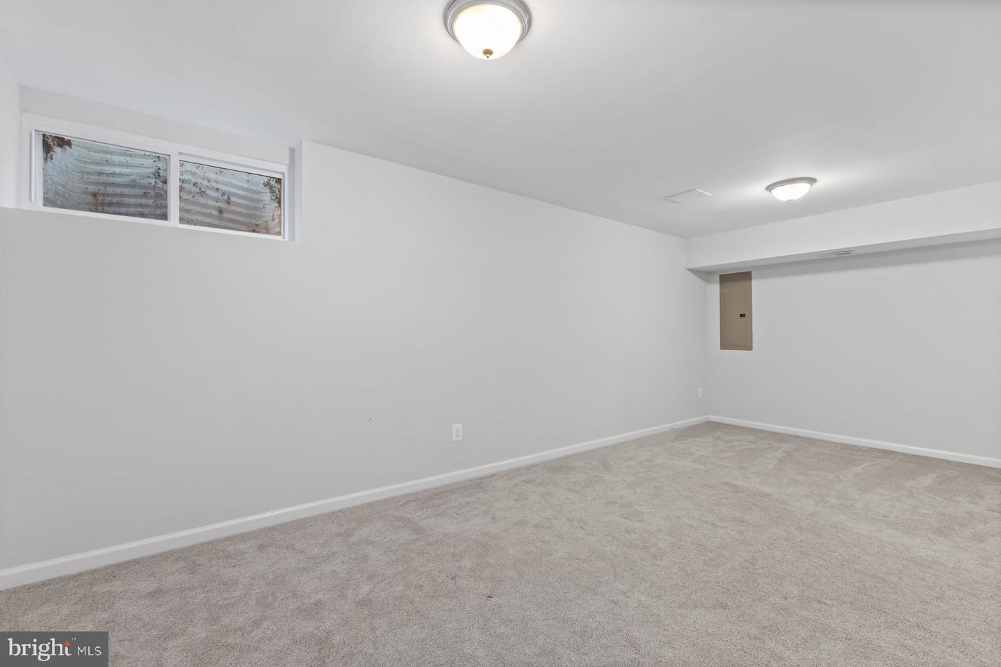 5431 CROWS NEST CT, FAIRFAX, Virginia 22032, 3 Bedrooms Bedrooms, 13 Rooms Rooms,2 BathroomsBathrooms,Residential,For sale,5431 CROWS NEST CT,VAFX2275060 MLS # VAFX2275060 5431 CROWS NEST CT, FAIRFAX, Virginia 22032, 3 Bedrooms Bedrooms, 13 Rooms Rooms,2 BathroomsBathrooms,Residential,For sale,5431 CROWS NEST CT,VAFX2275060 MLS # VAFX2275060