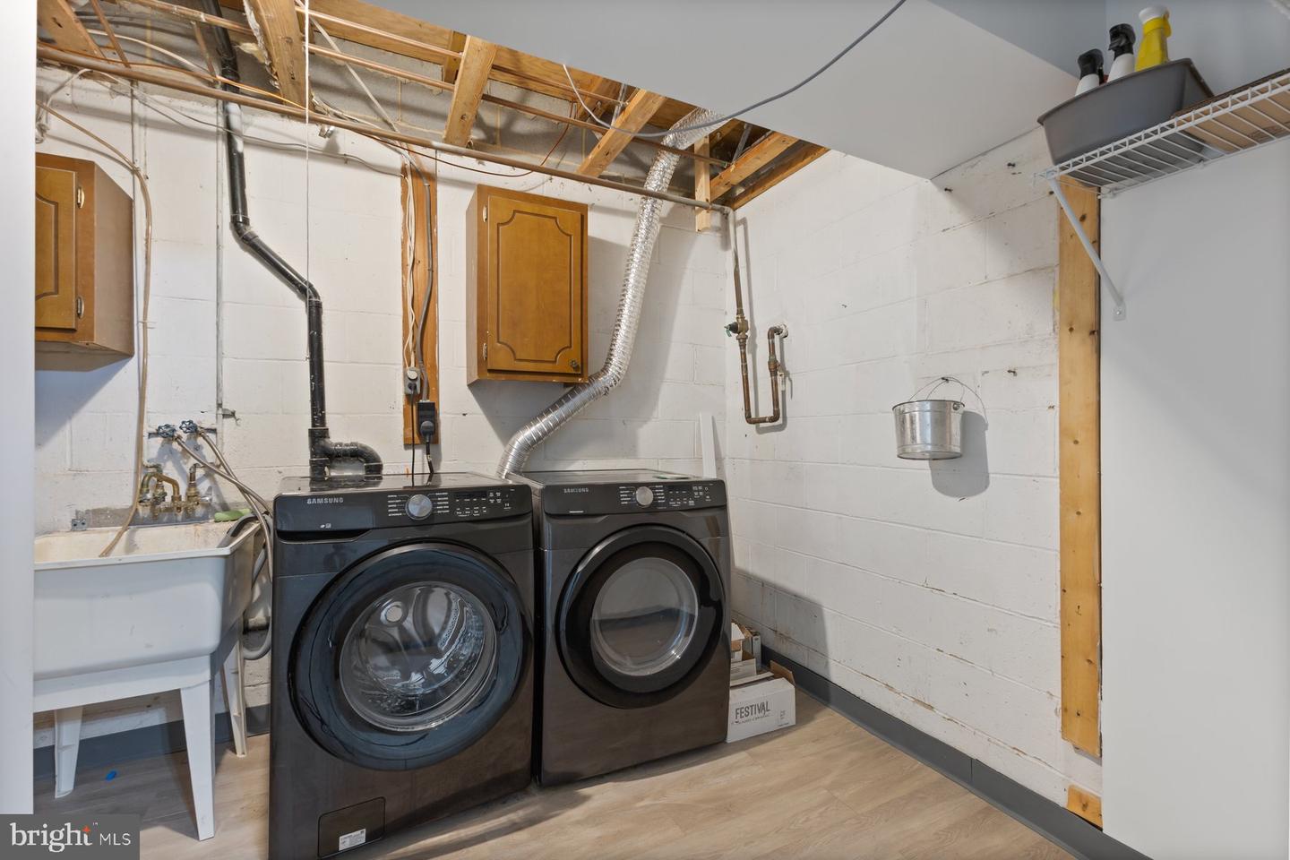 5431 CROWS NEST CT, FAIRFAX, Virginia 22032, 3 Bedrooms Bedrooms, 13 Rooms Rooms,2 BathroomsBathrooms,Residential,For sale,5431 CROWS NEST CT,VAFX2275060 MLS # VAFX2275060 5431 CROWS NEST CT, FAIRFAX, Virginia 22032, 3 Bedrooms Bedrooms, 13 Rooms Rooms,2 BathroomsBathrooms,Residential,For sale,5431 CROWS NEST CT,VAFX2275060 MLS # VAFX2275060