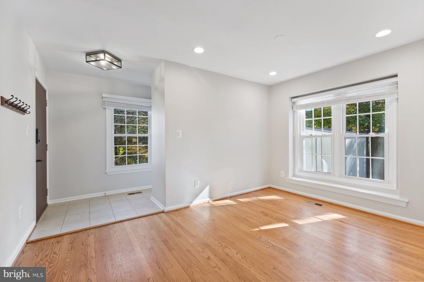 5431 CROWS NEST CT, FAIRFAX, Virginia 22032, 3 Bedrooms Bedrooms, 13 Rooms Rooms,2 BathroomsBathrooms,Residential,For sale,5431 CROWS NEST CT,VAFX2275060 MLS # VAFX2275060 5431 CROWS NEST CT, FAIRFAX, Virginia 22032, 3 Bedrooms Bedrooms, 13 Rooms Rooms,2 BathroomsBathrooms,Residential,For sale,5431 CROWS NEST CT,VAFX2275060 MLS # VAFX2275060