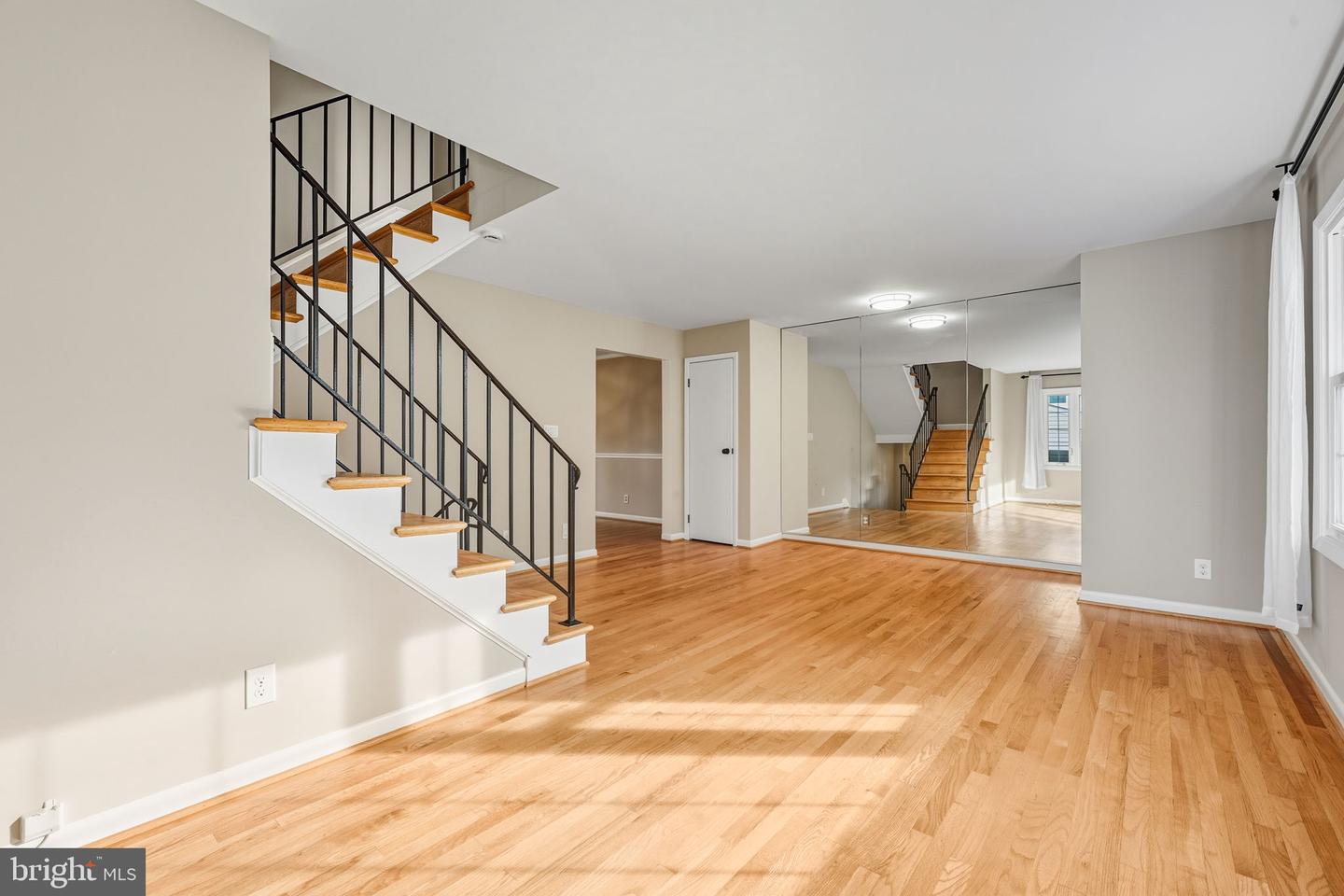 8643 CURTIS AVE, ALEXANDRIA, Virginia 22309, 4 Bedrooms Bedrooms, ,2 BathroomsBathrooms,Residential,For sale,8643 CURTIS AVE,VAFX2275386 MLS # VAFX2275386 8643 CURTIS AVE, ALEXANDRIA, Virginia 22309, 4 Bedrooms Bedrooms, ,2 BathroomsBathrooms,Residential,For sale,8643 CURTIS AVE,VAFX2275386 MLS # VAFX2275386