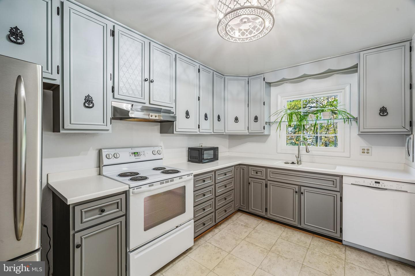 8643 CURTIS AVE, ALEXANDRIA, Virginia 22309, 4 Bedrooms Bedrooms, ,2 BathroomsBathrooms,Residential,For sale,8643 CURTIS AVE,VAFX2275386 MLS # VAFX2275386 8643 CURTIS AVE, ALEXANDRIA, Virginia 22309, 4 Bedrooms Bedrooms, ,2 BathroomsBathrooms,Residential,For sale,8643 CURTIS AVE,VAFX2275386 MLS # VAFX2275386