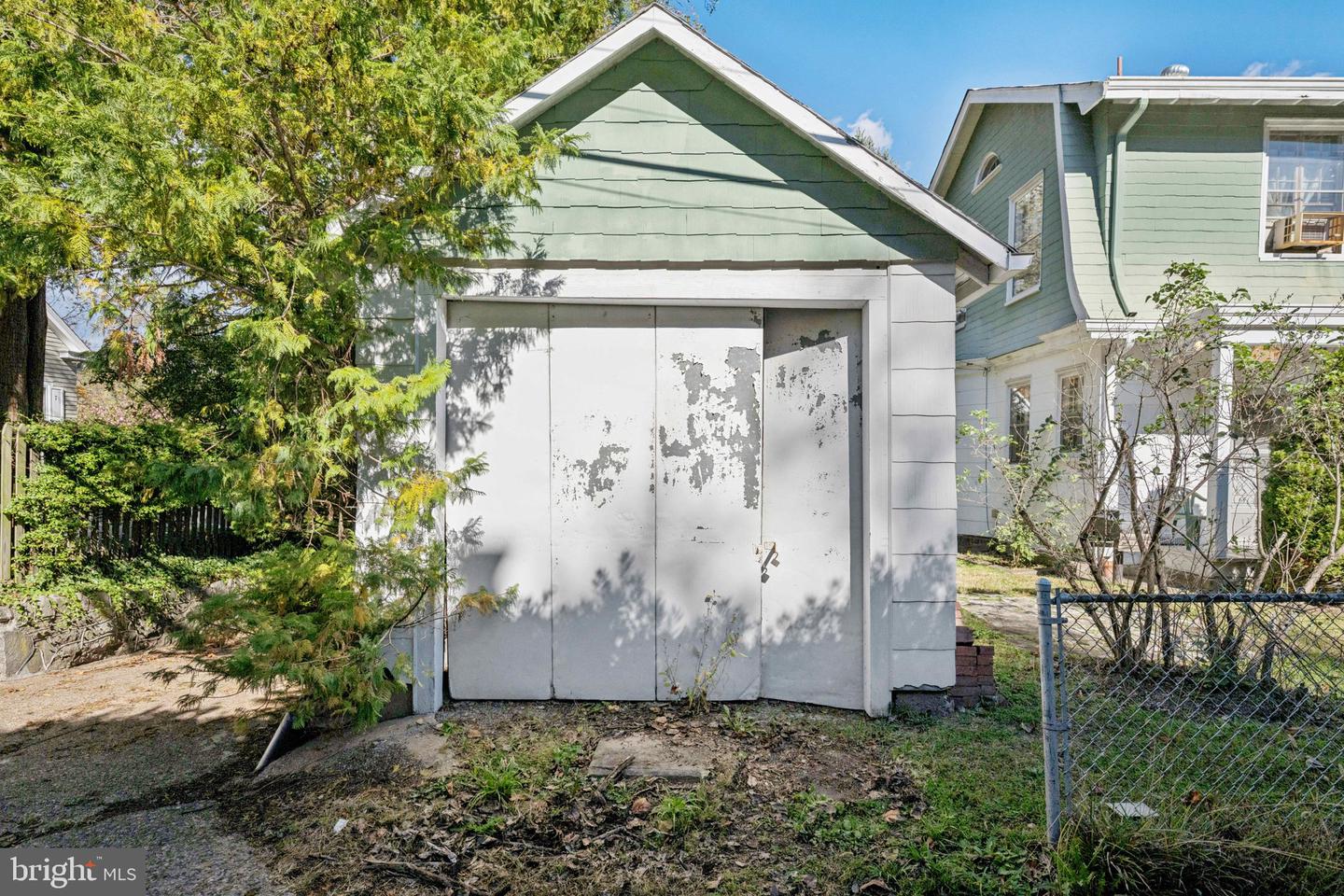 3814 KANAWHA ST NW, WASHINGTON, District Of Columbia 20015, 4 Bedrooms Bedrooms, ,2 BathroomsBathrooms,Residential,For sale,3814 KANAWHA ST NW,DCDC2228092 MLS # DCDC2228092 3814 KANAWHA ST NW, WASHINGTON, District Of Columbia 20015, 4 Bedrooms Bedrooms, ,2 BathroomsBathrooms,Residential,For sale,3814 KANAWHA ST NW,DCDC2228092 MLS # DCDC2228092