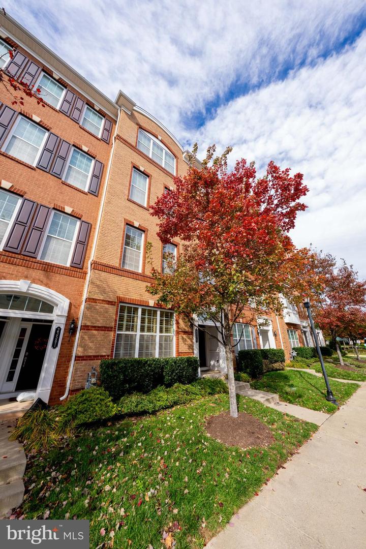 23579 BELVOIR WOODS TER, ASHBURN, Virginia 20148, 3 Bedrooms Bedrooms, ,2 BathroomsBathrooms,Residential,For sale,23579 BELVOIR WOODS TER,VALO2109460 MLS # VALO2109460 23579 BELVOIR WOODS TER, ASHBURN, Virginia 20148, 3 Bedrooms Bedrooms, ,2 BathroomsBathrooms,Residential,For sale,23579 BELVOIR WOODS TER,VALO2109460 MLS # VALO2109460