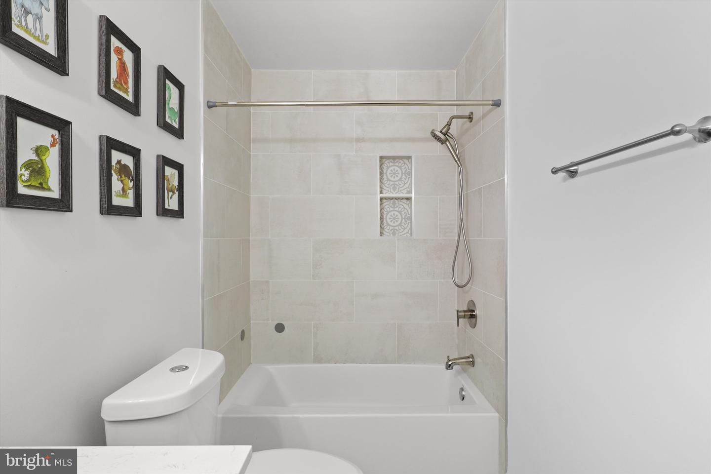 4207 SCOTLAND RD, ALEXANDRIA, Virginia 22309, 5 Bedrooms Bedrooms, ,3 BathroomsBathrooms,Residential,For sale,4207 SCOTLAND RD,VAFX2276090 MLS # VAFX2276090