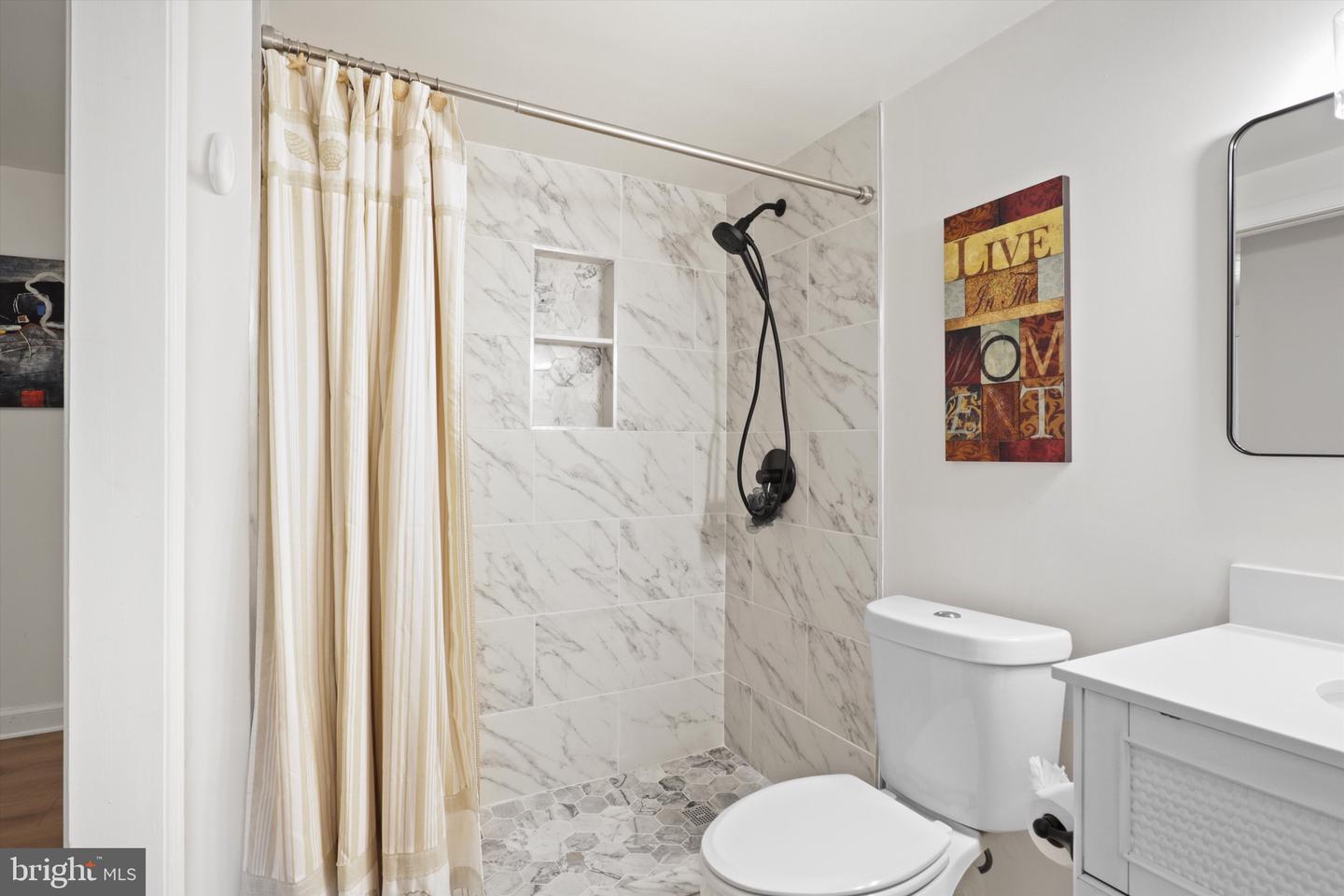 4207 SCOTLAND RD, ALEXANDRIA, Virginia 22309, 5 Bedrooms Bedrooms, ,3 BathroomsBathrooms,Residential,For sale,4207 SCOTLAND RD,VAFX2276090 MLS # VAFX2276090