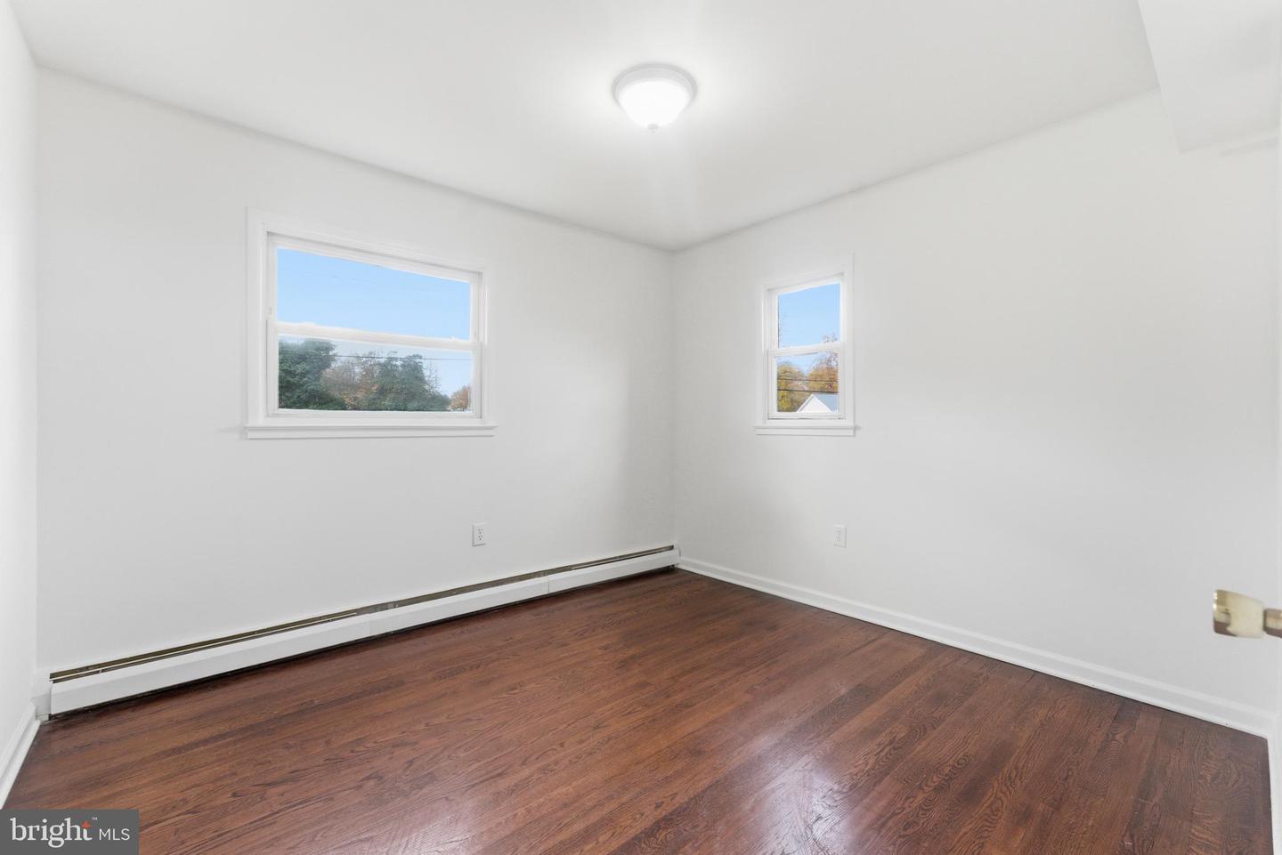 9929 LOUDOUN AVE, MANASSAS, Virginia 20109, 4 Bedrooms Bedrooms, ,1 BathroomBathrooms,Residential,For sale,9929 LOUDOUN AVE,VAPW2106878 MLS # VAPW2106878