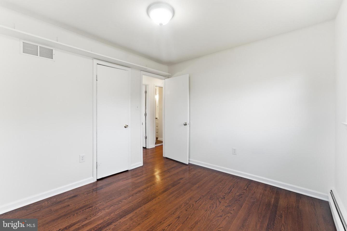 9929 LOUDOUN AVE, MANASSAS, Virginia 20109, 4 Bedrooms Bedrooms, ,1 BathroomBathrooms,Residential,For sale,9929 LOUDOUN AVE,VAPW2106878 MLS # VAPW2106878