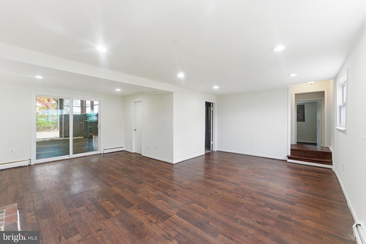 9929 LOUDOUN AVE, MANASSAS, Virginia 20109, 4 Bedrooms Bedrooms, ,1 BathroomBathrooms,Residential,For sale,9929 LOUDOUN AVE,VAPW2106878 MLS # VAPW2106878