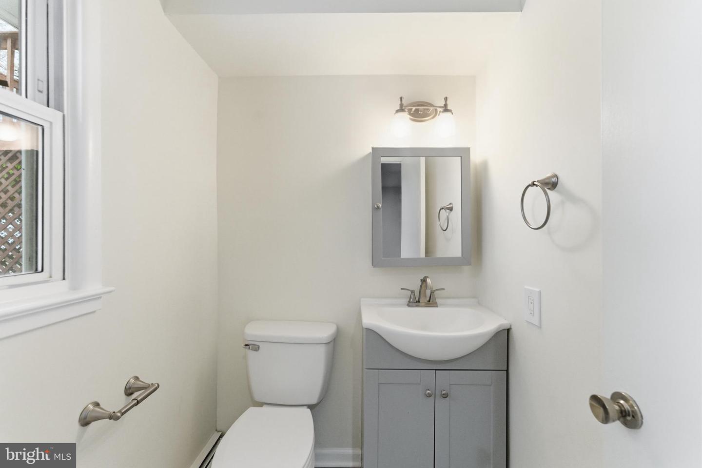 9929 LOUDOUN AVE, MANASSAS, Virginia 20109, 4 Bedrooms Bedrooms, ,1 BathroomBathrooms,Residential,For sale,9929 LOUDOUN AVE,VAPW2106878 MLS # VAPW2106878