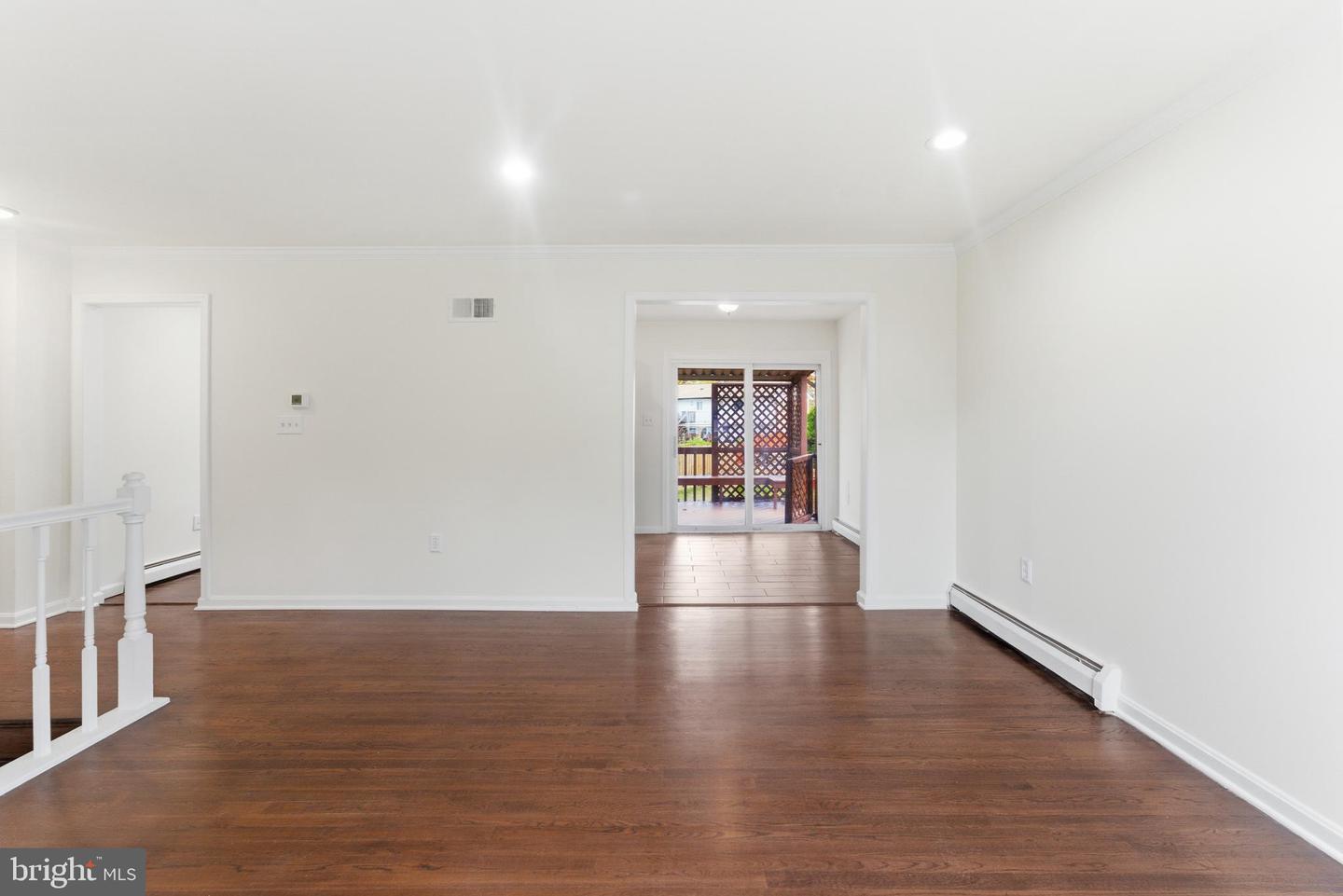 9929 LOUDOUN AVE, MANASSAS, Virginia 20109, 4 Bedrooms Bedrooms, ,1 BathroomBathrooms,Residential,For sale,9929 LOUDOUN AVE,VAPW2106878 MLS # VAPW2106878