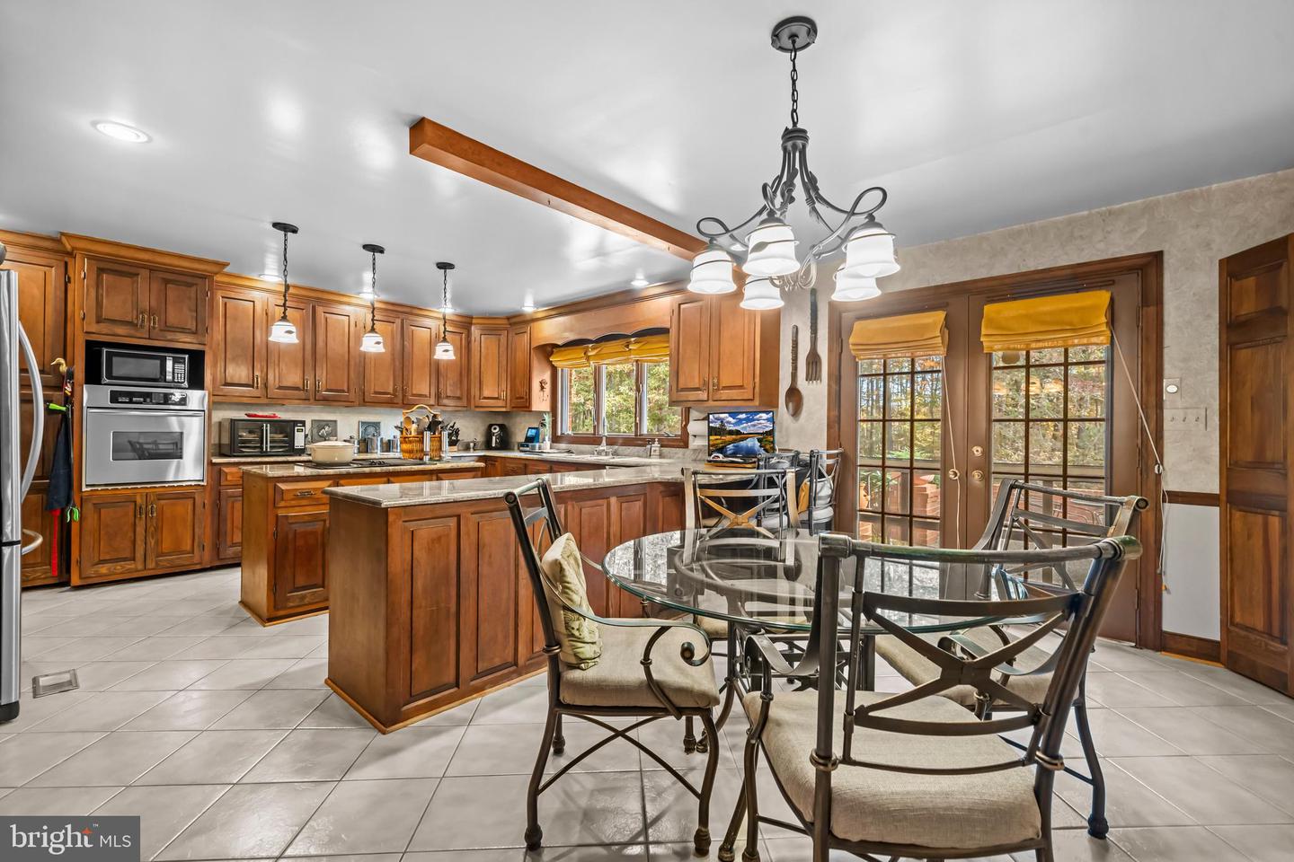 32 CARRIAGE HILL LN, FREDERICKSBURG, Virginia 22407, 5 Bedrooms Bedrooms, ,4 BathroomsBathrooms,Residential,For sale,32 CARRIAGE HILL LN,VASP2037298 MLS # VASP2037298