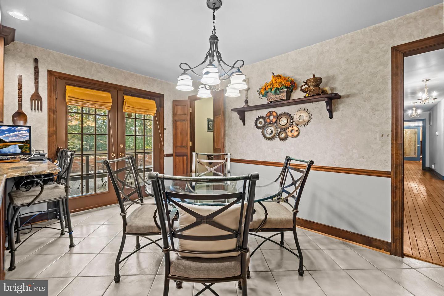 32 CARRIAGE HILL LN, FREDERICKSBURG, Virginia 22407, 5 Bedrooms Bedrooms, ,4 BathroomsBathrooms,Residential,For sale,32 CARRIAGE HILL LN,VASP2037298 MLS # VASP2037298