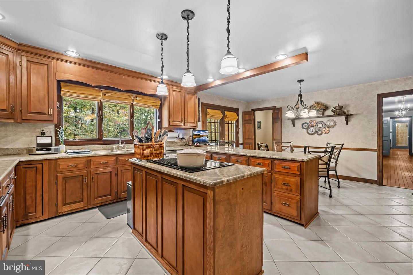 32 CARRIAGE HILL LN, FREDERICKSBURG, Virginia 22407, 5 Bedrooms Bedrooms, ,4 BathroomsBathrooms,Residential,For sale,32 CARRIAGE HILL LN,VASP2037298 MLS # VASP2037298