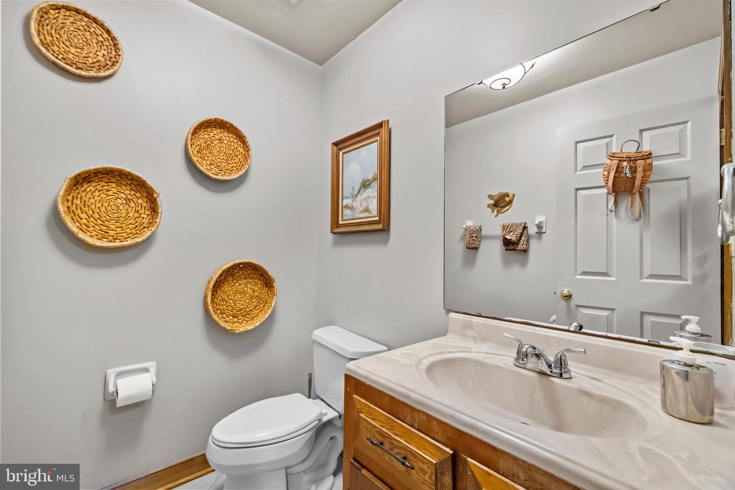 32 CARRIAGE HILL LN, FREDERICKSBURG, Virginia 22407, 5 Bedrooms Bedrooms, ,4 BathroomsBathrooms,Residential,For sale,32 CARRIAGE HILL LN,VASP2037298 MLS # VASP2037298