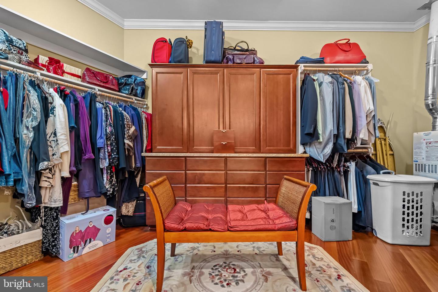 32 CARRIAGE HILL LN, FREDERICKSBURG, Virginia 22407, 5 Bedrooms Bedrooms, ,4 BathroomsBathrooms,Residential,For sale,32 CARRIAGE HILL LN,VASP2037298 MLS # VASP2037298