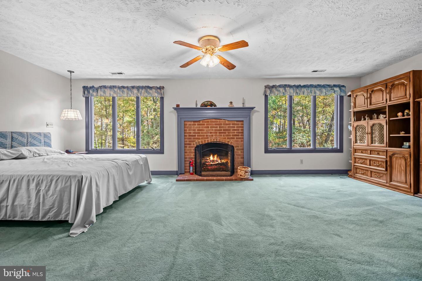 32 CARRIAGE HILL LN, FREDERICKSBURG, Virginia 22407, 5 Bedrooms Bedrooms, ,4 BathroomsBathrooms,Residential,For sale,32 CARRIAGE HILL LN,VASP2037298 MLS # VASP2037298