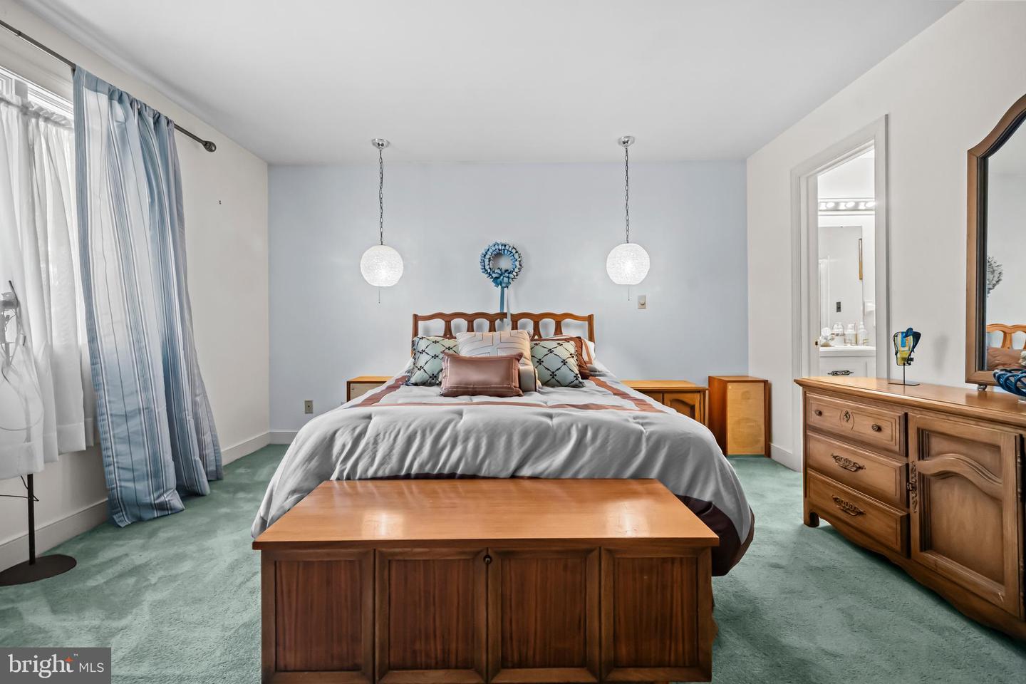 32 CARRIAGE HILL LN, FREDERICKSBURG, Virginia 22407, 5 Bedrooms Bedrooms, ,4 BathroomsBathrooms,Residential,For sale,32 CARRIAGE HILL LN,VASP2037298 MLS # VASP2037298