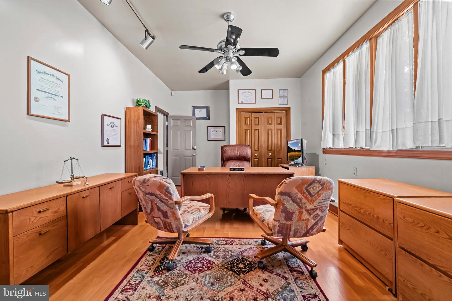 32 CARRIAGE HILL LN, FREDERICKSBURG, Virginia 22407, 5 Bedrooms Bedrooms, ,4 BathroomsBathrooms,Residential,For sale,32 CARRIAGE HILL LN,VASP2037298 MLS # VASP2037298