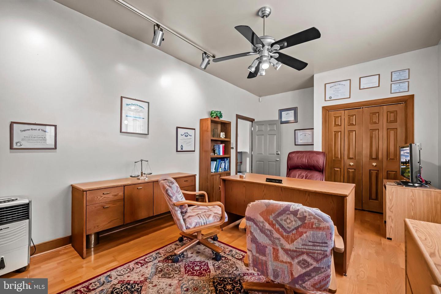 32 CARRIAGE HILL LN, FREDERICKSBURG, Virginia 22407, 5 Bedrooms Bedrooms, ,4 BathroomsBathrooms,Residential,For sale,32 CARRIAGE HILL LN,VASP2037298 MLS # VASP2037298