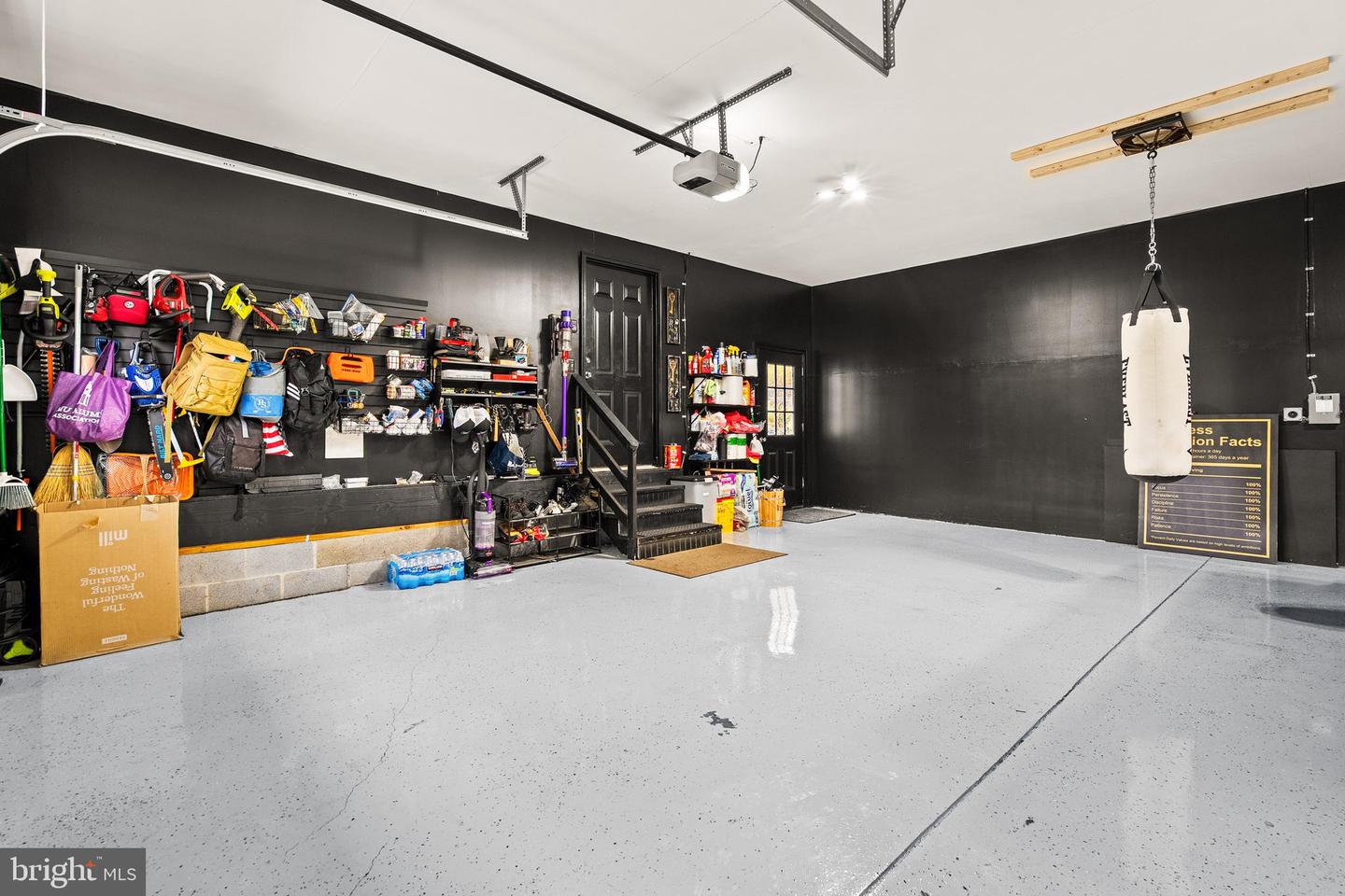 19488 BLUERIDGE MOUNTAIN RD, BLUEMONT, Virginia 20135, 3 Bedrooms Bedrooms, ,3 BathroomsBathrooms,Residential,For sale,19488 BLUERIDGE MOUNTAIN RD,VACL2006188 MLS # VACL2006188