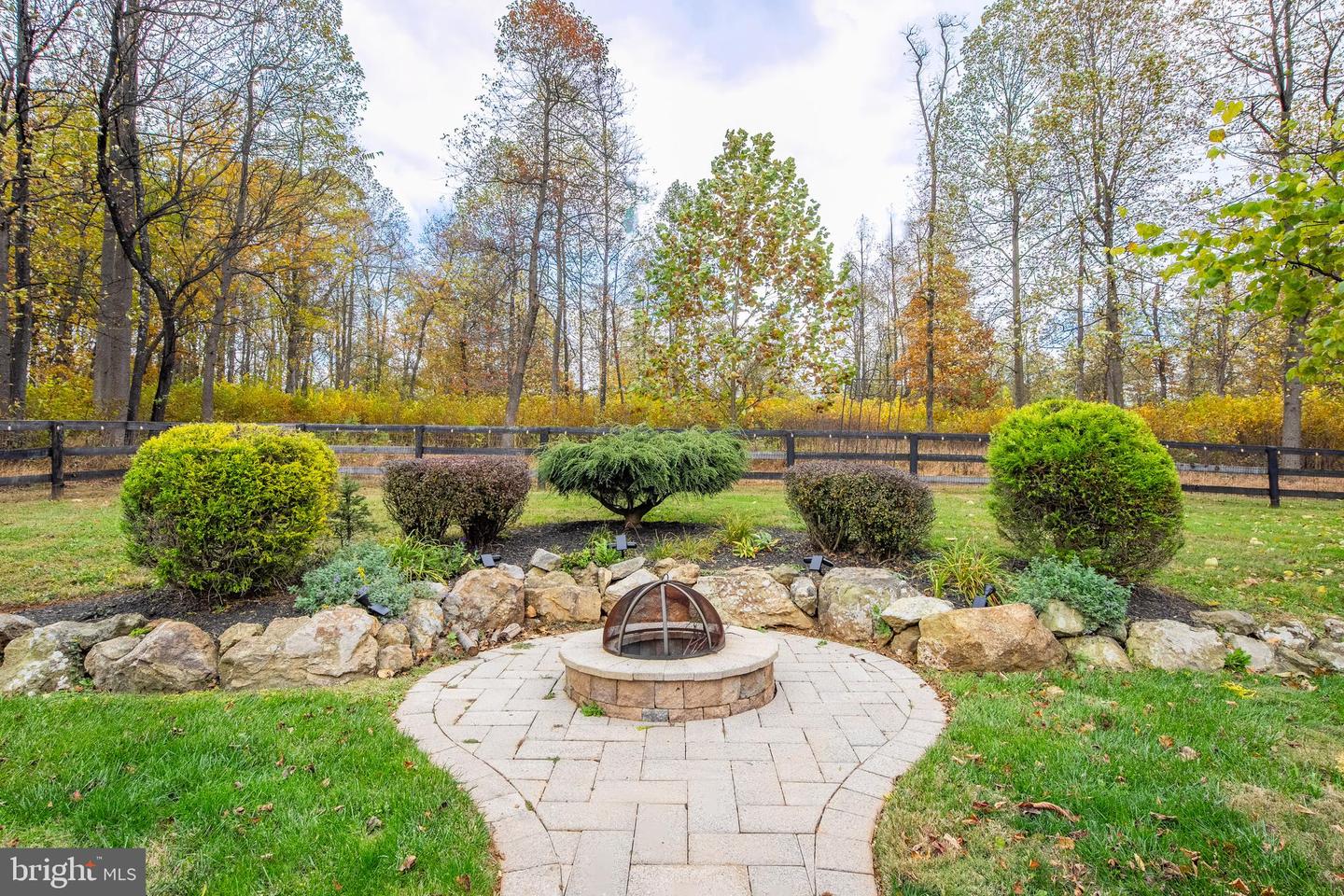 19488 BLUERIDGE MOUNTAIN RD, BLUEMONT, Virginia 20135, 3 Bedrooms Bedrooms, ,3 BathroomsBathrooms,Residential,For sale,19488 BLUERIDGE MOUNTAIN RD,VACL2006188 MLS # VACL2006188