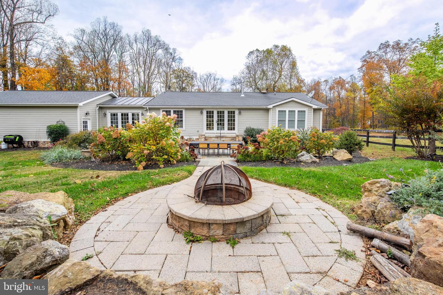 19488 BLUERIDGE MOUNTAIN RD, BLUEMONT, Virginia 20135, 3 Bedrooms Bedrooms, ,3 BathroomsBathrooms,Residential,For sale,19488 BLUERIDGE MOUNTAIN RD,VACL2006188 MLS # VACL2006188