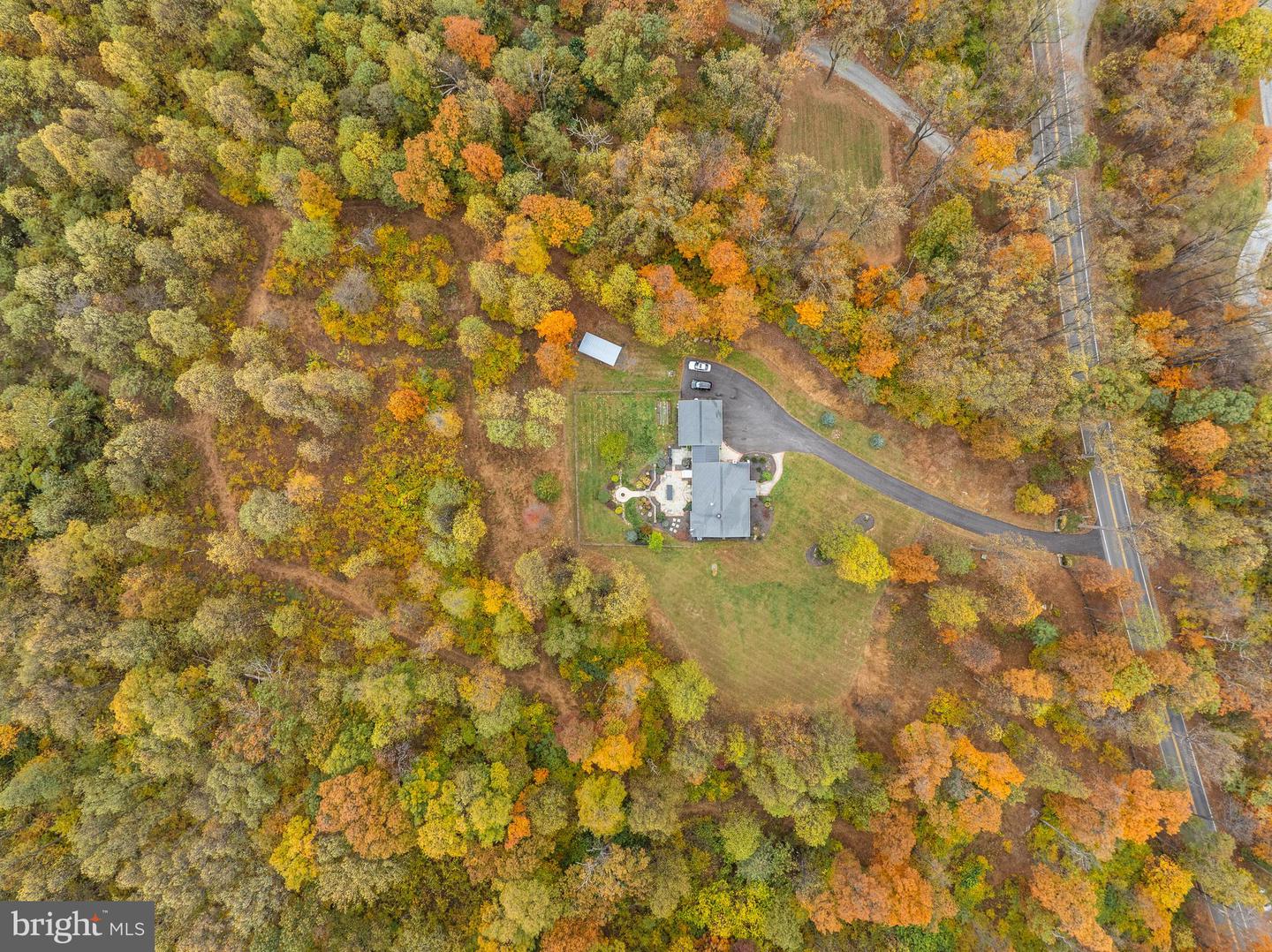 19488 BLUERIDGE MOUNTAIN RD, BLUEMONT, Virginia 20135, 3 Bedrooms Bedrooms, ,3 BathroomsBathrooms,Residential,For sale,19488 BLUERIDGE MOUNTAIN RD,VACL2006188 MLS # VACL2006188