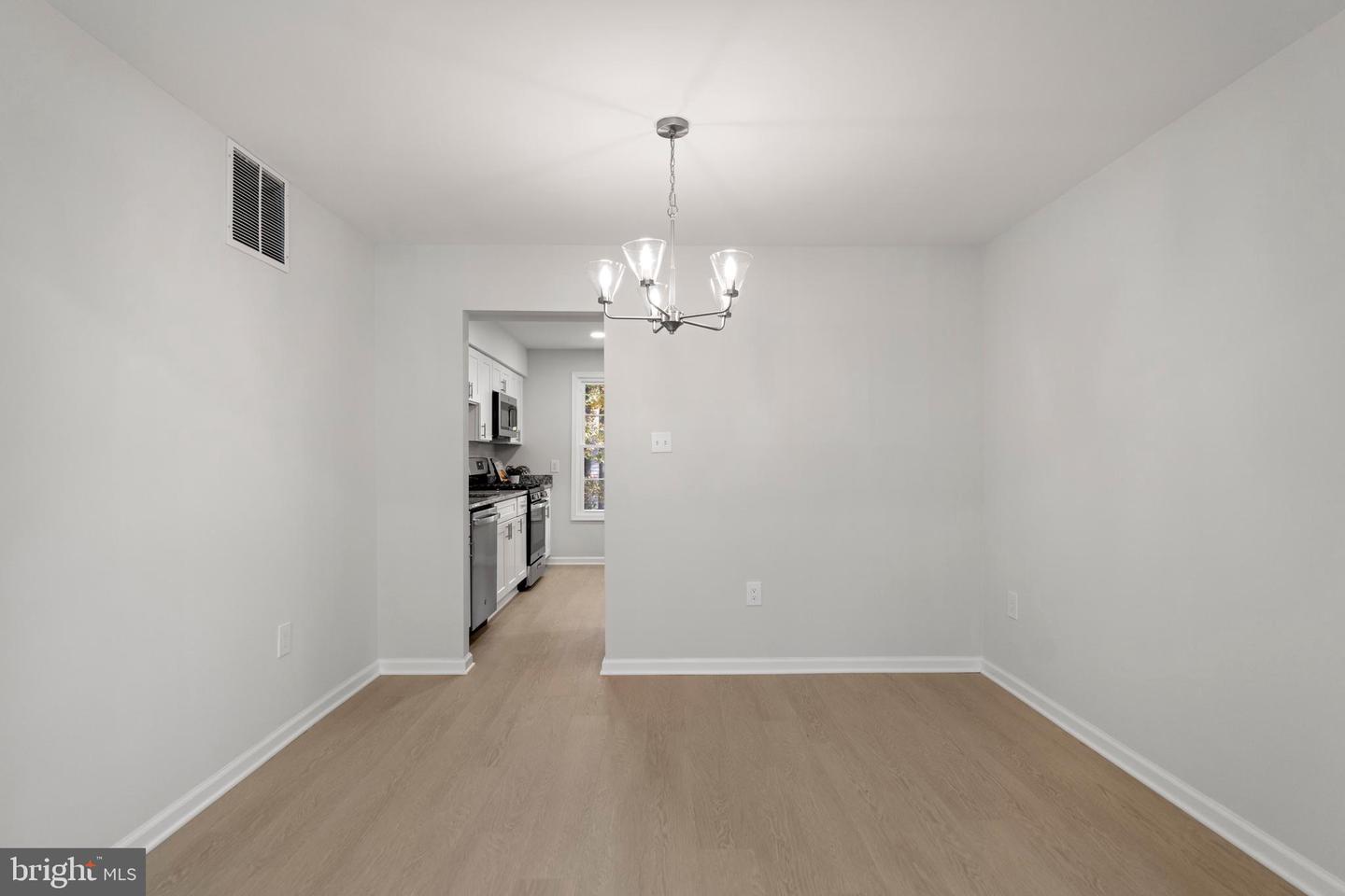 9521 CHERRY OAK CT, BURKE, Virginia 22015, 3 Bedrooms Bedrooms, ,2 BathroomsBathrooms,Residential,For sale,9521 CHERRY OAK CT,VAFX2277052 MLS # VAFX2277052 9521 CHERRY OAK CT, BURKE, Virginia 22015, 3 Bedrooms Bedrooms, ,2 BathroomsBathrooms,Residential,For sale,9521 CHERRY OAK CT,VAFX2277052 MLS # VAFX2277052