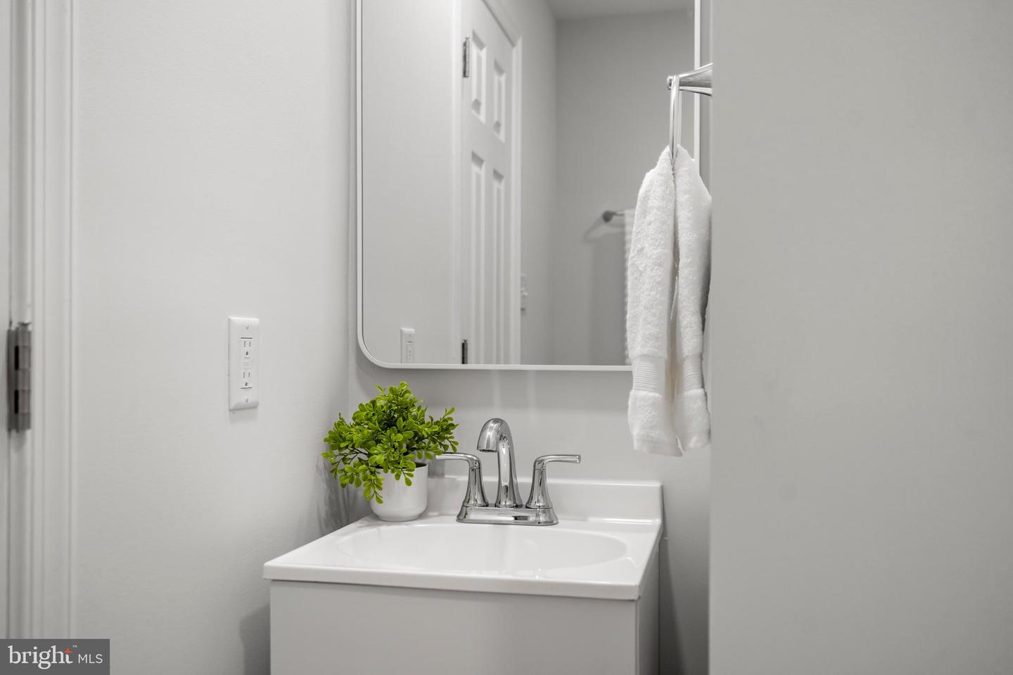 9521 CHERRY OAK CT, BURKE, Virginia 22015, 3 Bedrooms Bedrooms, ,2 BathroomsBathrooms,Residential,For sale,9521 CHERRY OAK CT,VAFX2277052 MLS # VAFX2277052 9521 CHERRY OAK CT, BURKE, Virginia 22015, 3 Bedrooms Bedrooms, ,2 BathroomsBathrooms,Residential,For sale,9521 CHERRY OAK CT,VAFX2277052 MLS # VAFX2277052