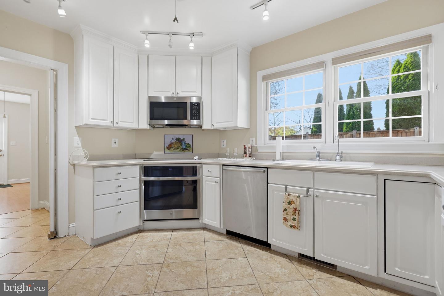 1 AYR ST SW, LEESBURG, Virginia 20175, 4 Bedrooms Bedrooms, ,4 BathroomsBathrooms,Residential,For sale,1 AYR ST SW,VALO2110320 MLS # VALO2110320