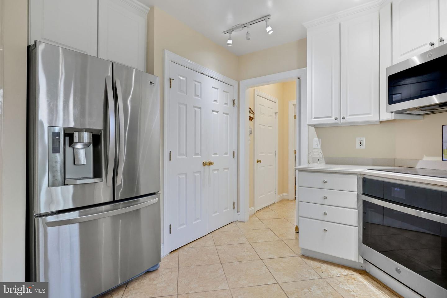 1 AYR ST SW, LEESBURG, Virginia 20175, 4 Bedrooms Bedrooms, ,4 BathroomsBathrooms,Residential,For sale,1 AYR ST SW,VALO2110320 MLS # VALO2110320