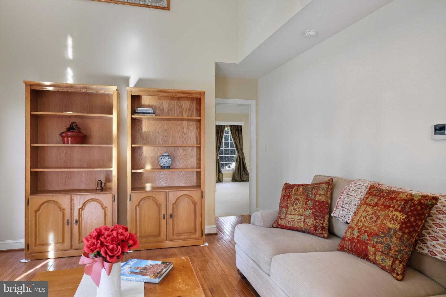 1 AYR ST SW, LEESBURG, Virginia 20175, 4 Bedrooms Bedrooms, ,4 BathroomsBathrooms,Residential,For sale,1 AYR ST SW,VALO2110320 MLS # VALO2110320