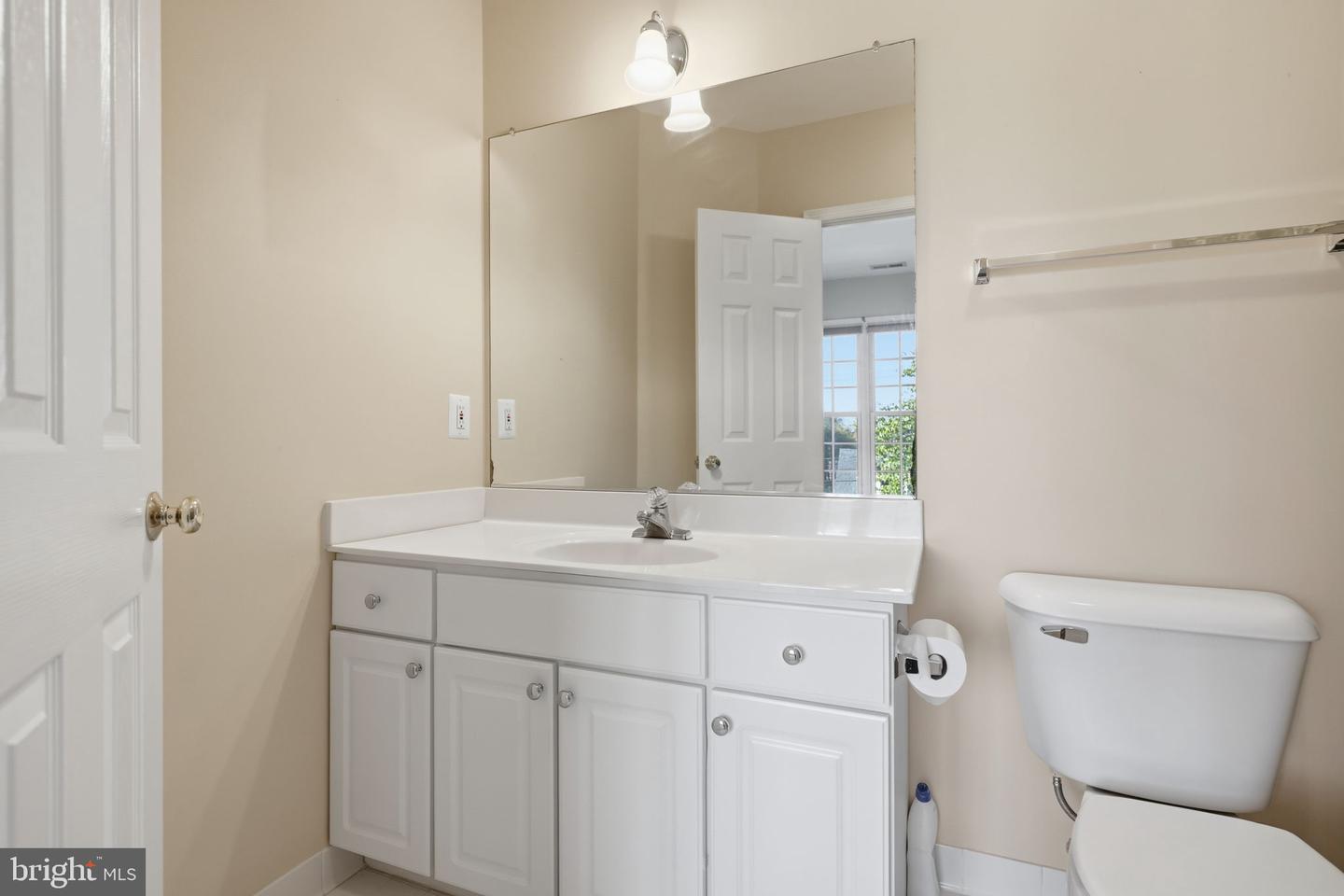 1 AYR ST SW, LEESBURG, Virginia 20175, 4 Bedrooms Bedrooms, ,4 BathroomsBathrooms,Residential,For sale,1 AYR ST SW,VALO2110320 MLS # VALO2110320